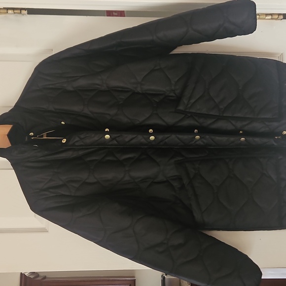 Quince Women's Black Quilted Puffer Coat - Picture 3 of 7